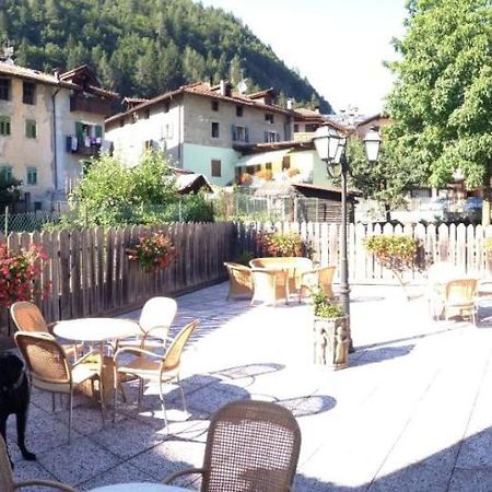 Albergo Garni Cavento Pinzolo Eksteriør billede