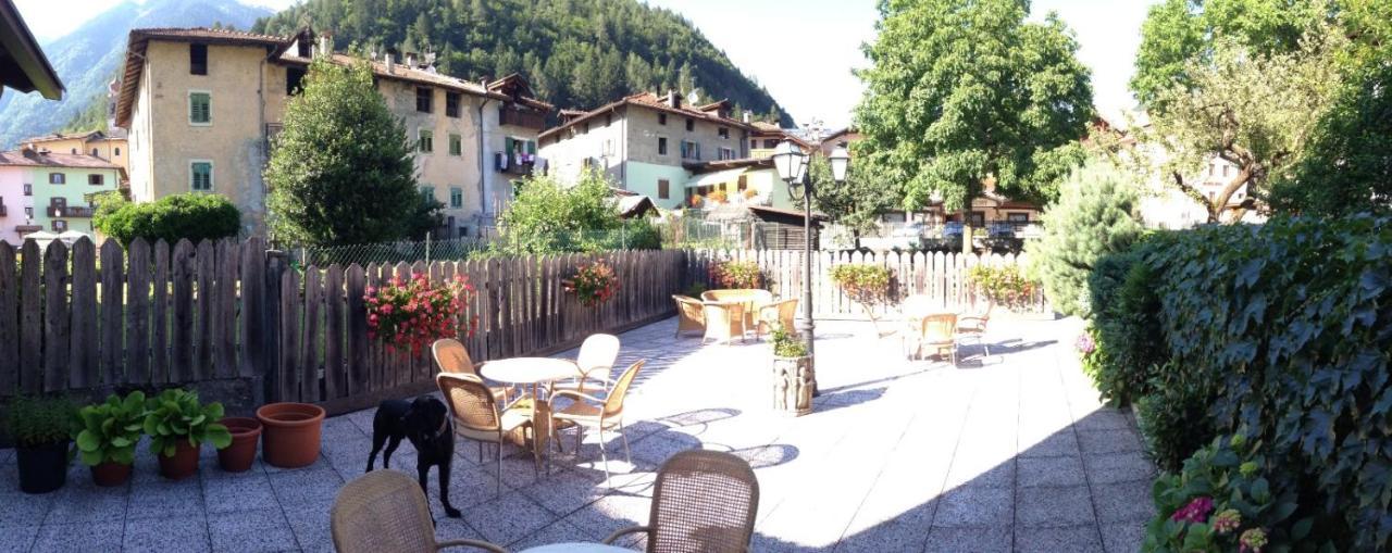 Albergo Garni Cavento Pinzolo Eksteriør billede
