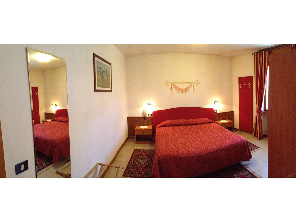 Albergo Garni Cavento Pinzolo Eksteriør billede