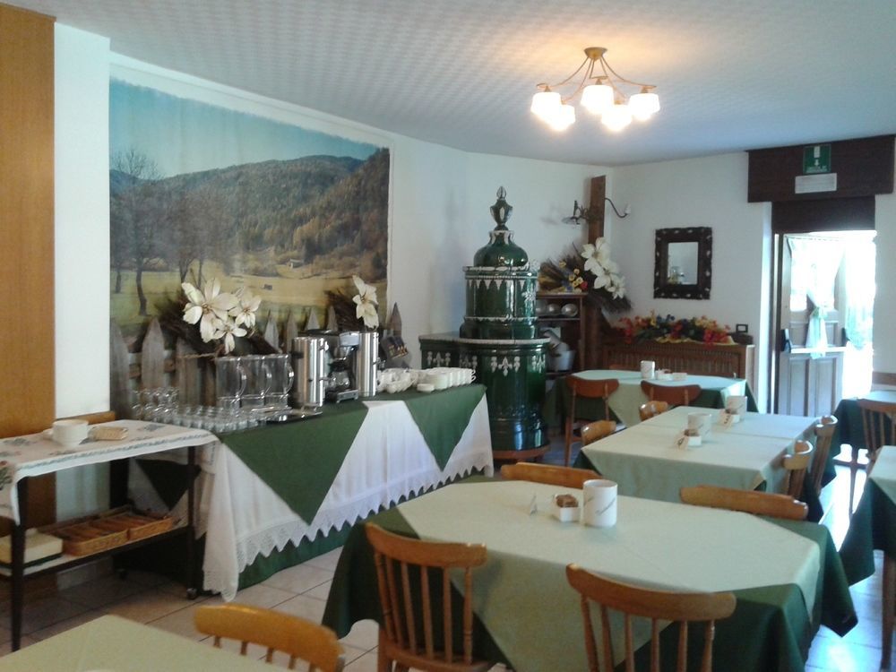 Albergo Garni Cavento Pinzolo Eksteriør billede
